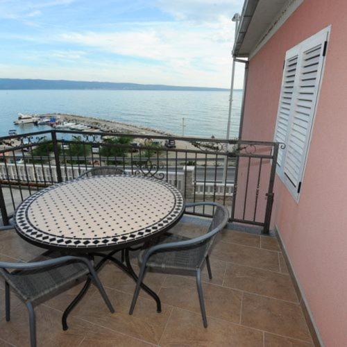 Apartmani Ivo Podstrana Bagian luar foto